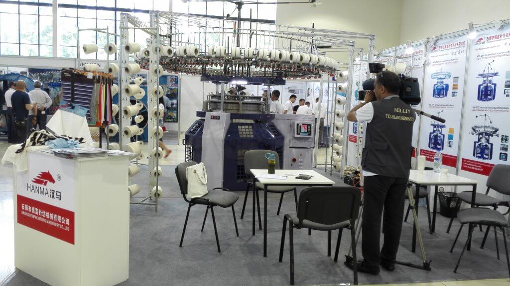2015 HANMA CIRCULAR KNITTING MACHINE IN Uzbekistan EXHIBITION 01